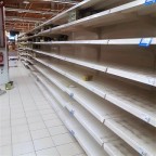 “SEU CAVALEIRO CHAMAVA-SE MORTE... FOI-LHES DADO PODER PARA MATAR PELA FOME... (Ap 6, 8)  -  MATAR TAMBÉM PELA FOME FAZ PARTE DO PLANO DE REDUÇÃO POPULACIONAL: Memorando vazado revela escassez de alimentos 'planejada' por Rockefeller anos atrás