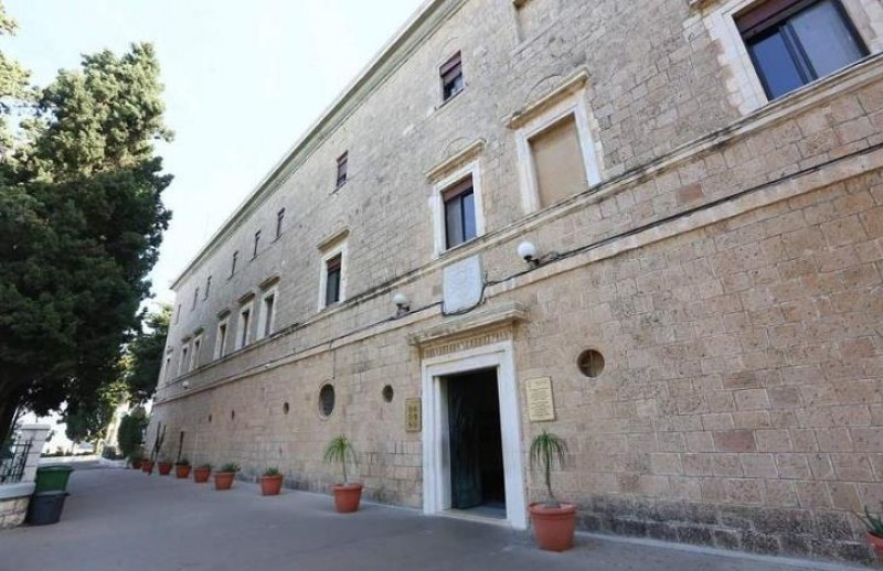 Entrada do Mosteiro Stella Maris.