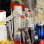 ALERTA: Imersos num mar de químicos, que são alteradores hormonais e colocam a capacidade de reprodução em risco.